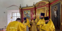 Архиерейское богослужение в храме Димитрия Солунского села Репец. - Щигровская епархия